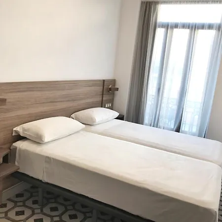 Hotel 19-30