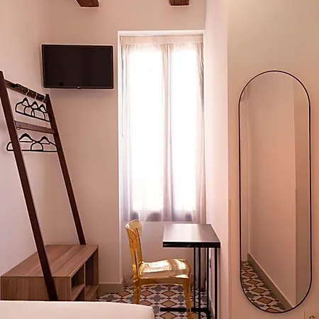 Hotell 19-30