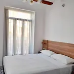 Hotel 19-30